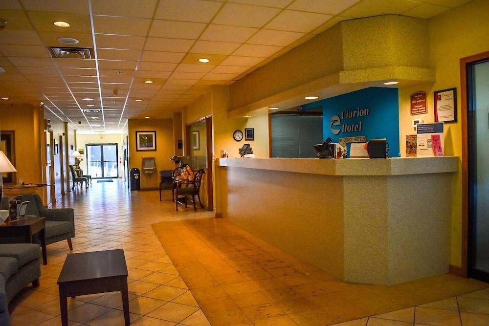 Americinn & Suites By Wyndham Baraboo Event Center Kültér fotó
