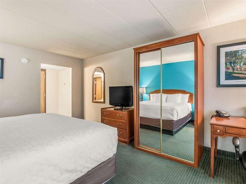 Americinn & Suites By Wyndham Baraboo Event Center Kültér fotó