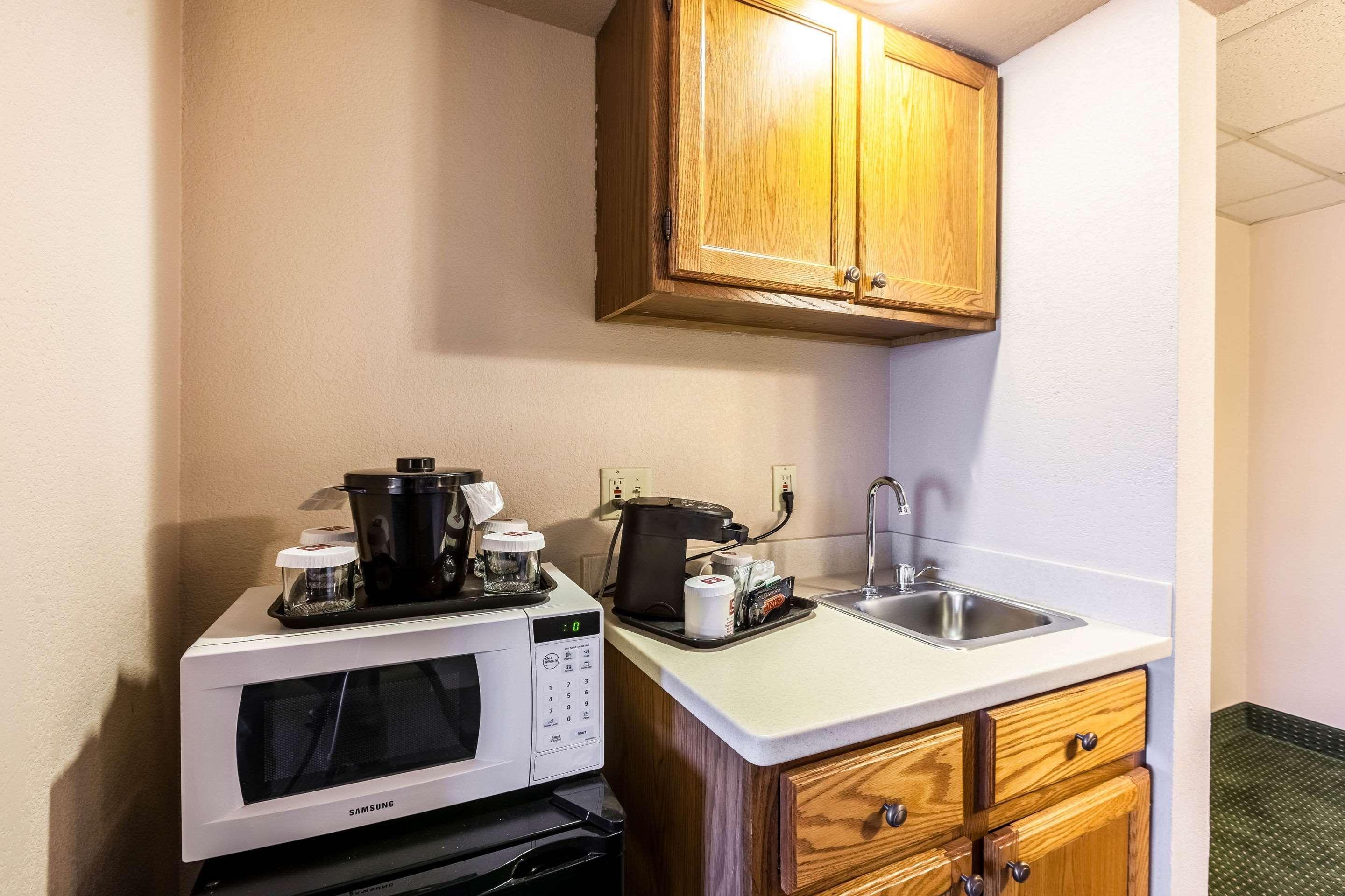 Americinn & Suites By Wyndham Baraboo Event Center Kültér fotó