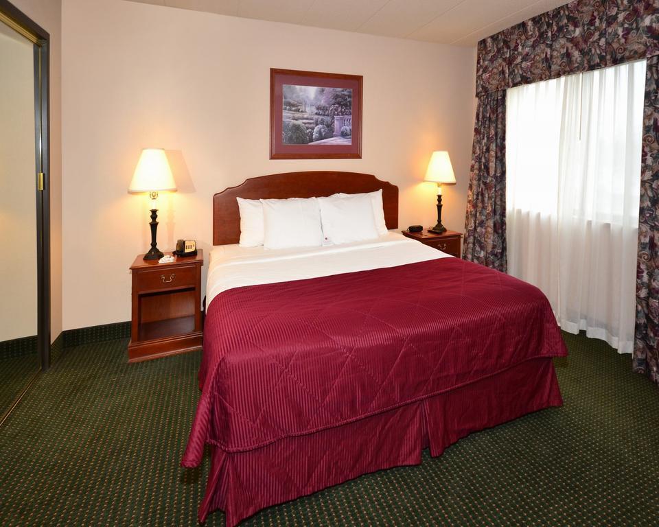 Americinn & Suites By Wyndham Baraboo Event Center Kültér fotó