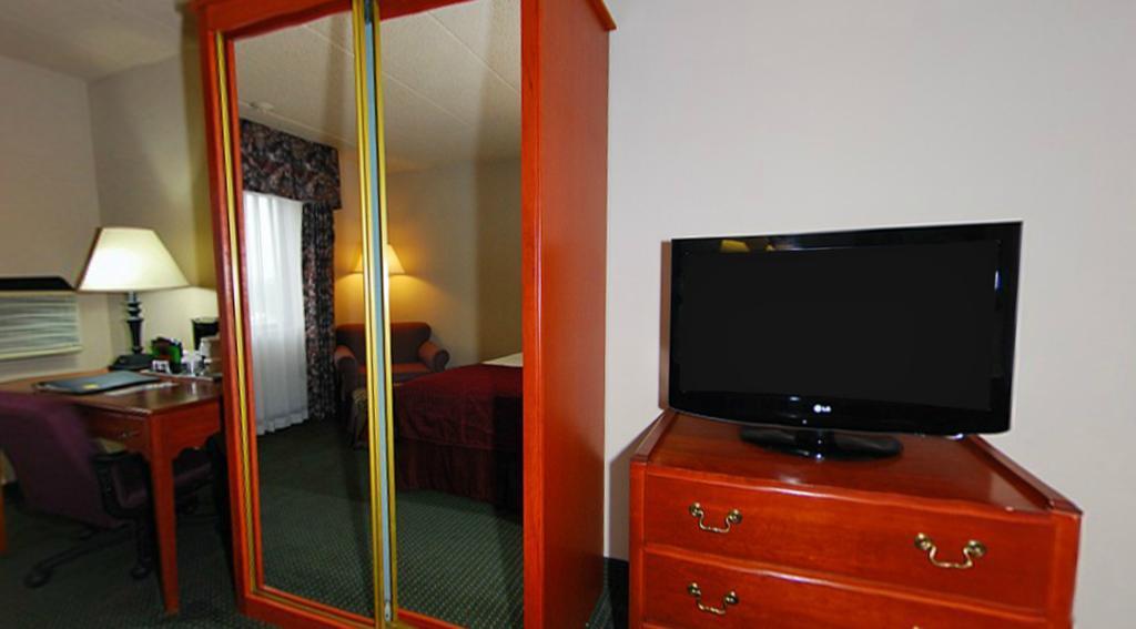 Americinn & Suites By Wyndham Baraboo Event Center Kültér fotó