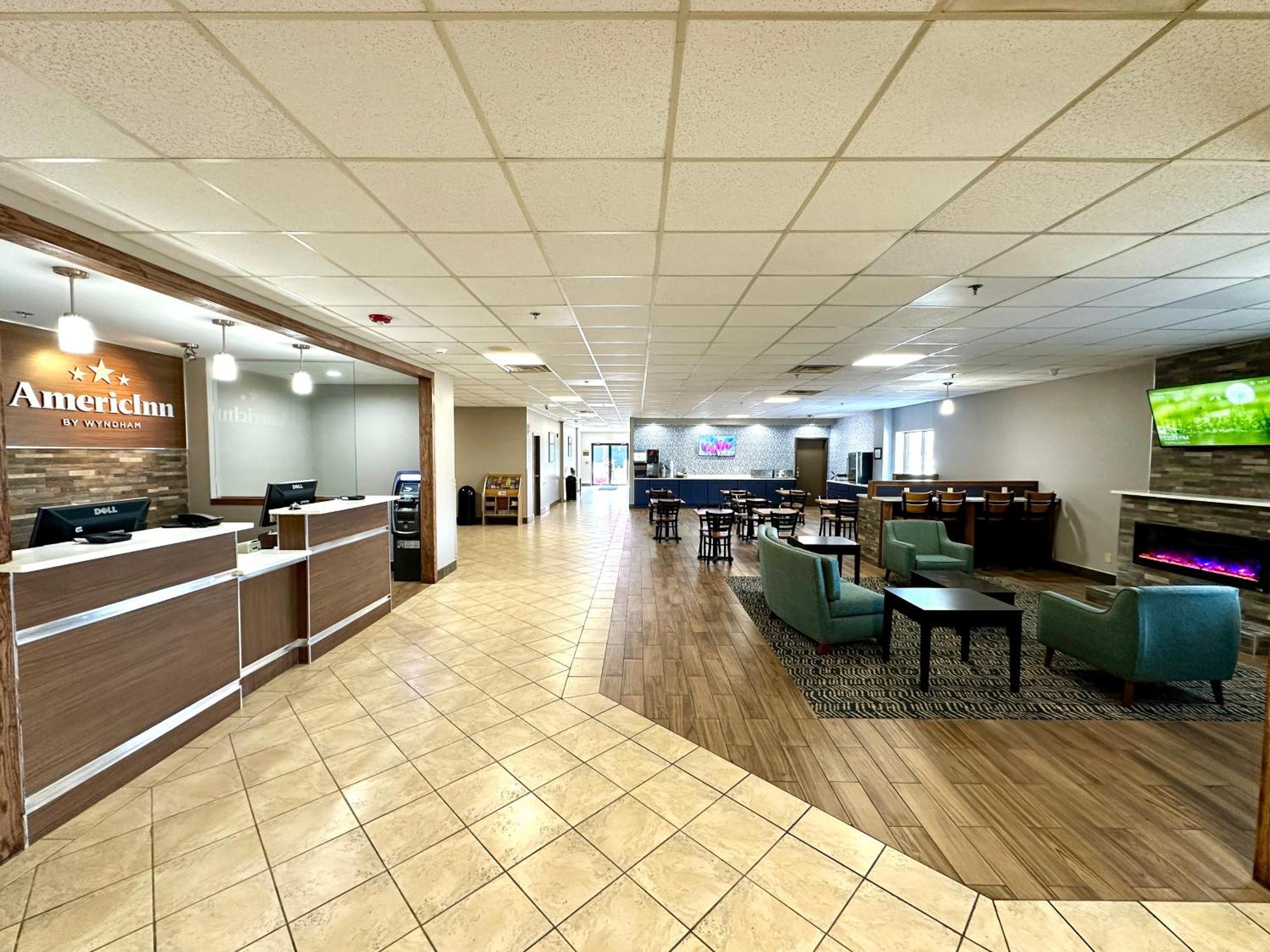 Americinn & Suites By Wyndham Baraboo Event Center Kültér fotó